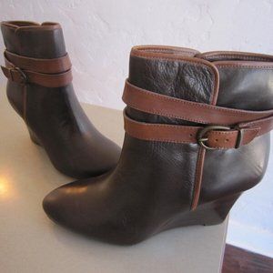 NEW Banana Republic Wedge Boots